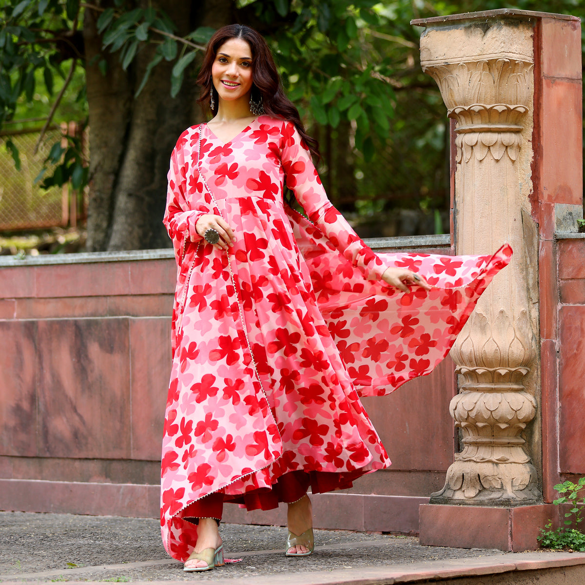 Darshi Floral Georgette  Set