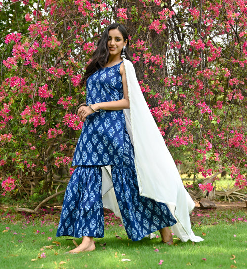 Aprajita indigo set