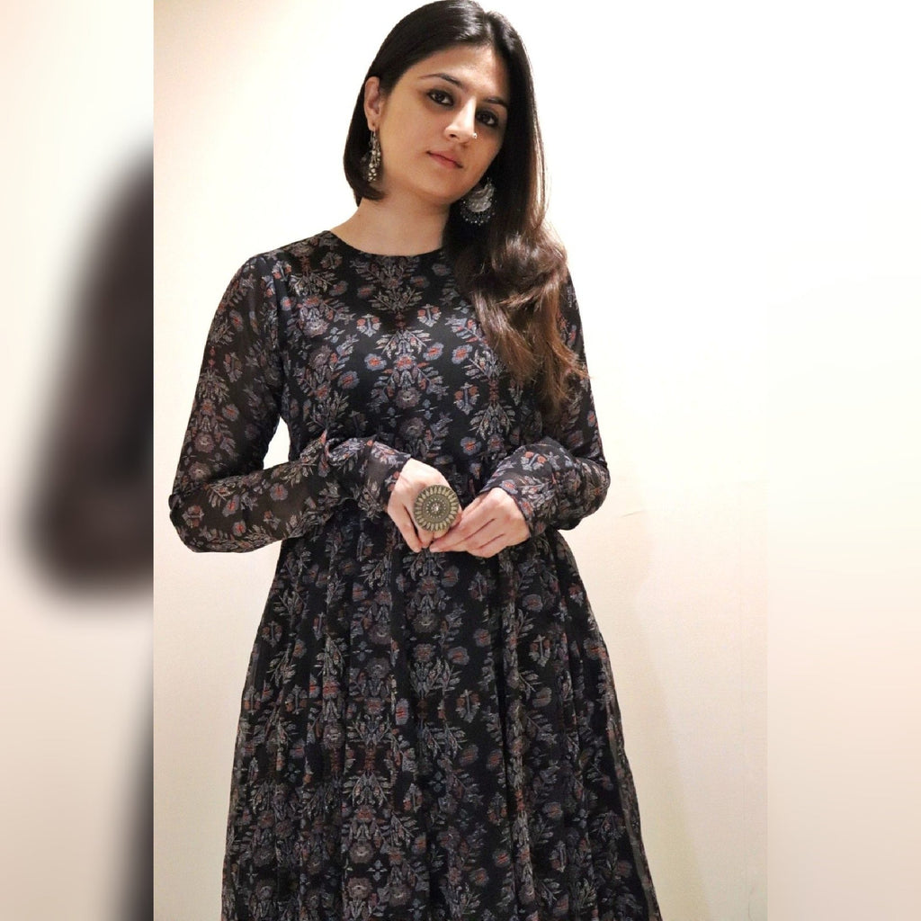 Latika Kalidaar Chiffon Kurta